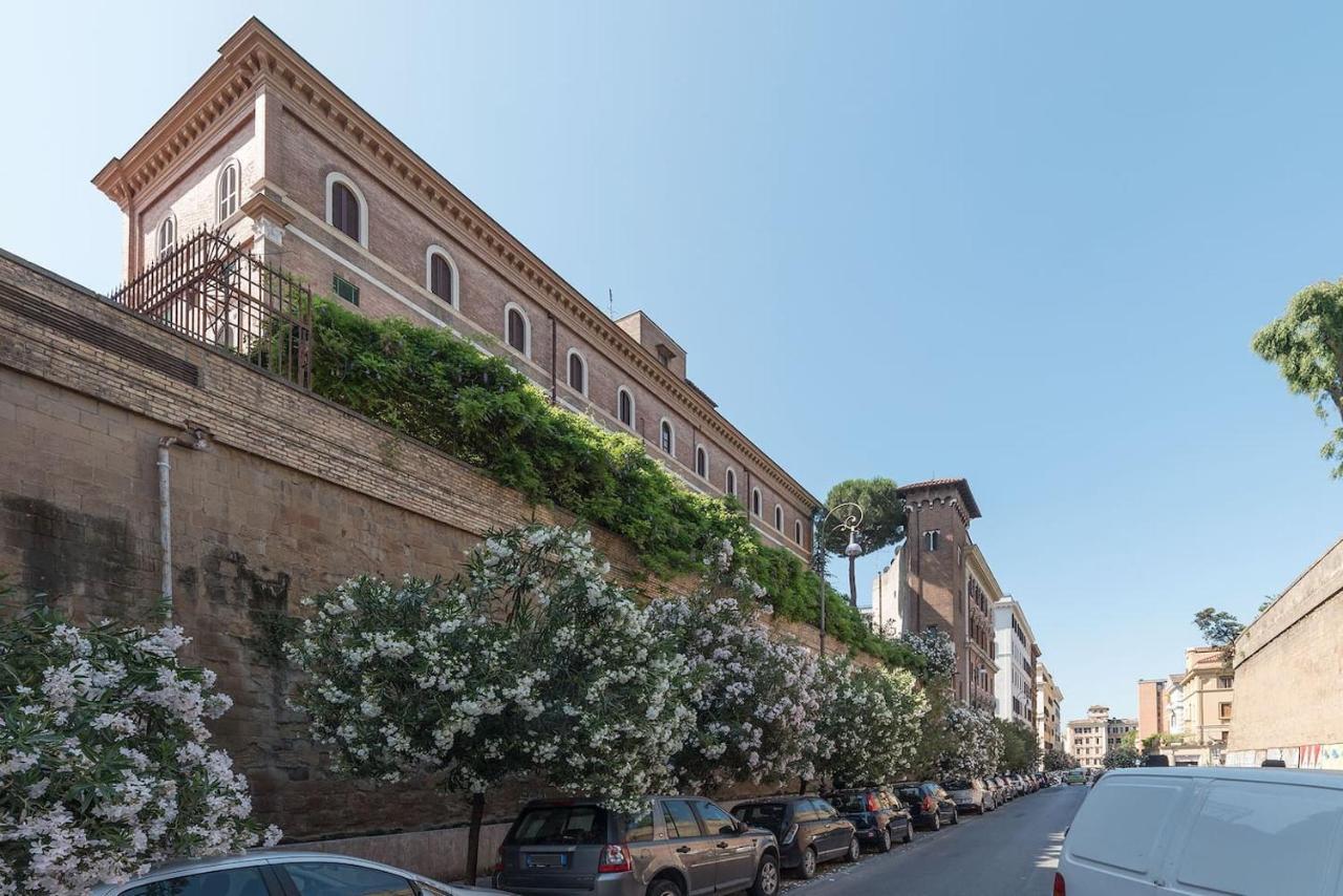 Live Like A Local In Rome'S Exclusive Colle Oppio Lejlighed Eksteriør billede